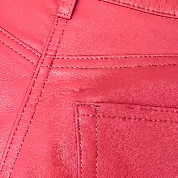 Wilfred Aritzia The Melina Faux Vegan Leather Straight Leg Pants Size 0 Pink - Picture 9 of 10
